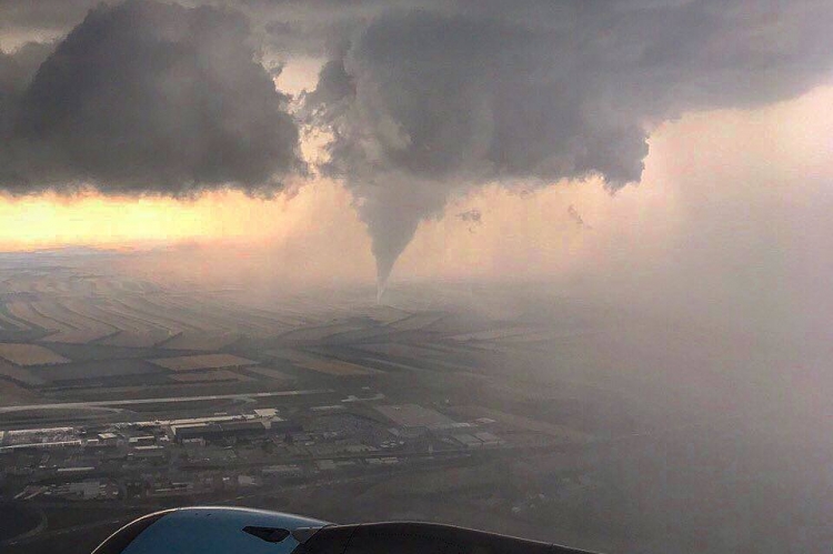 Tornado Wien Schwechat